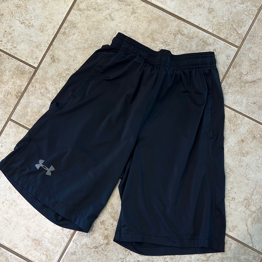 Under Armour Black Athletic Shorts Lightweight Performance